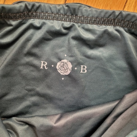 Rose Buddha Lake Louise Eco Leggings size 4 SPF 50 Reversible - Picture 10 of 10